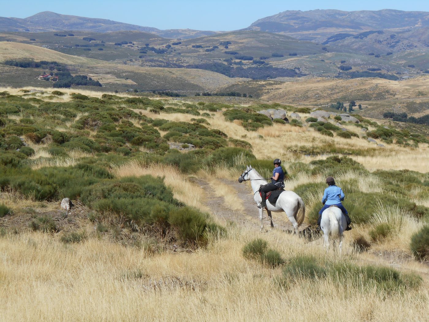 Four Valleys of Gredos itinerary.