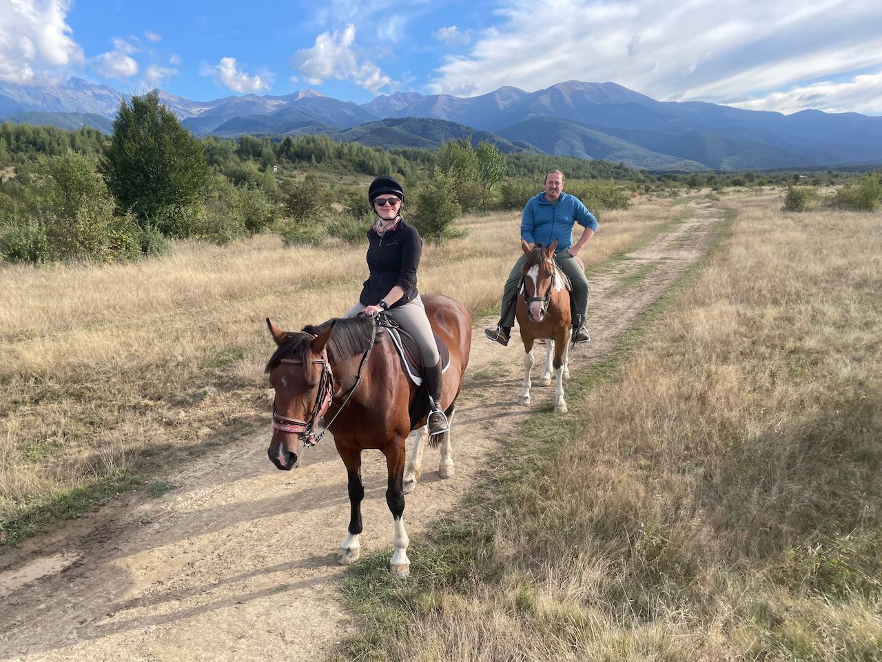 Sibiu to the Fǎgǎraș Mountains (3 Nights) itinerary.
