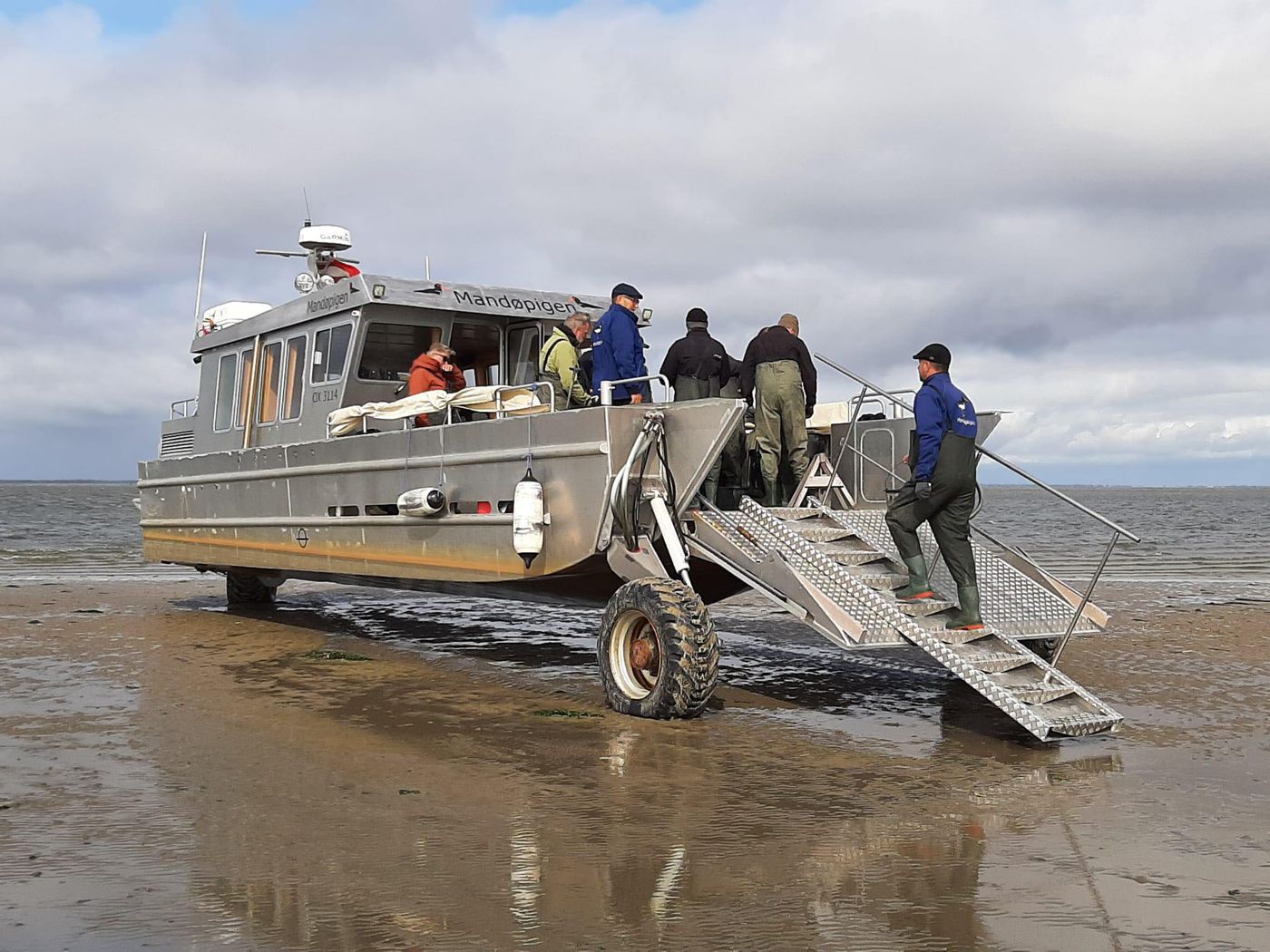 Oysters and Amber Week itinerary.